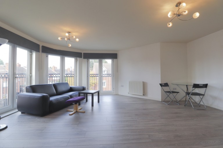 View Full Details for Large City Centre Apartment for Sept 2025