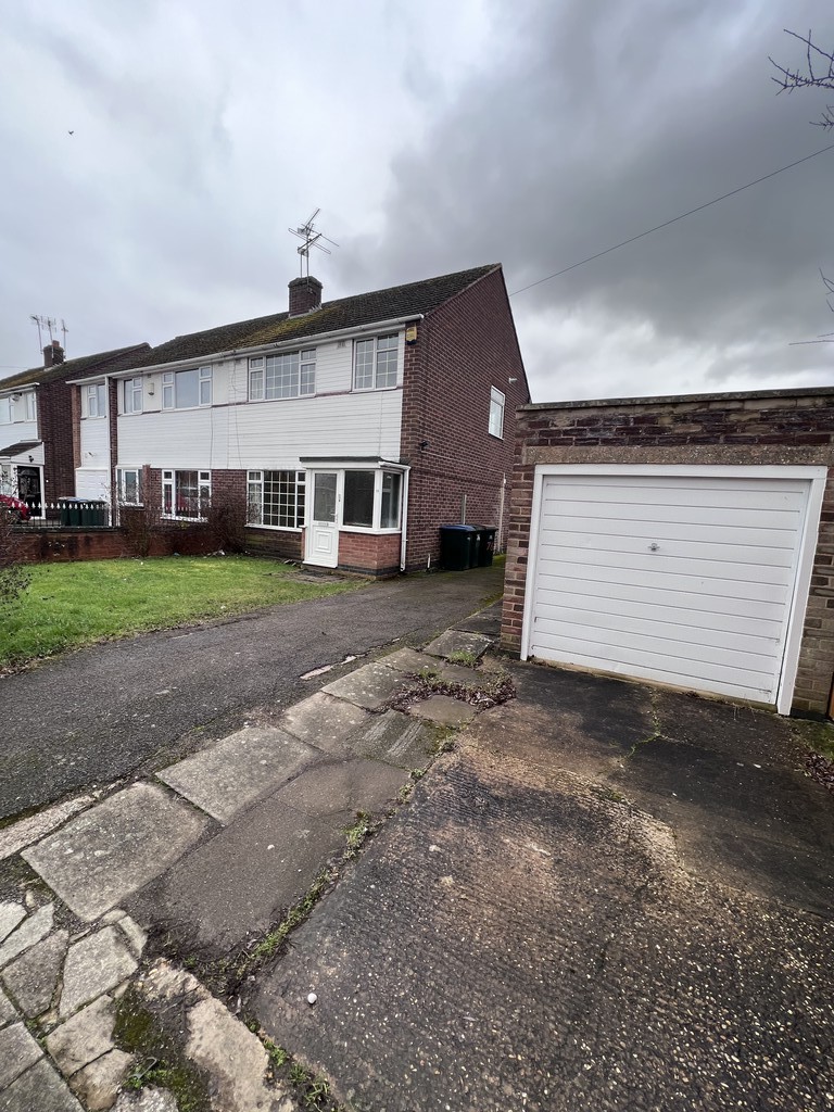 View Full Details for 3 Bedroom Styvechale, Coventry