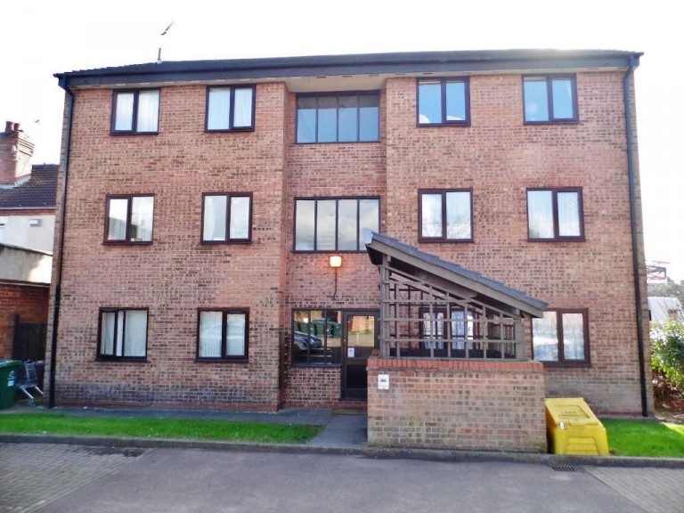 View Full Details for Great Investment Flat in the Right Area